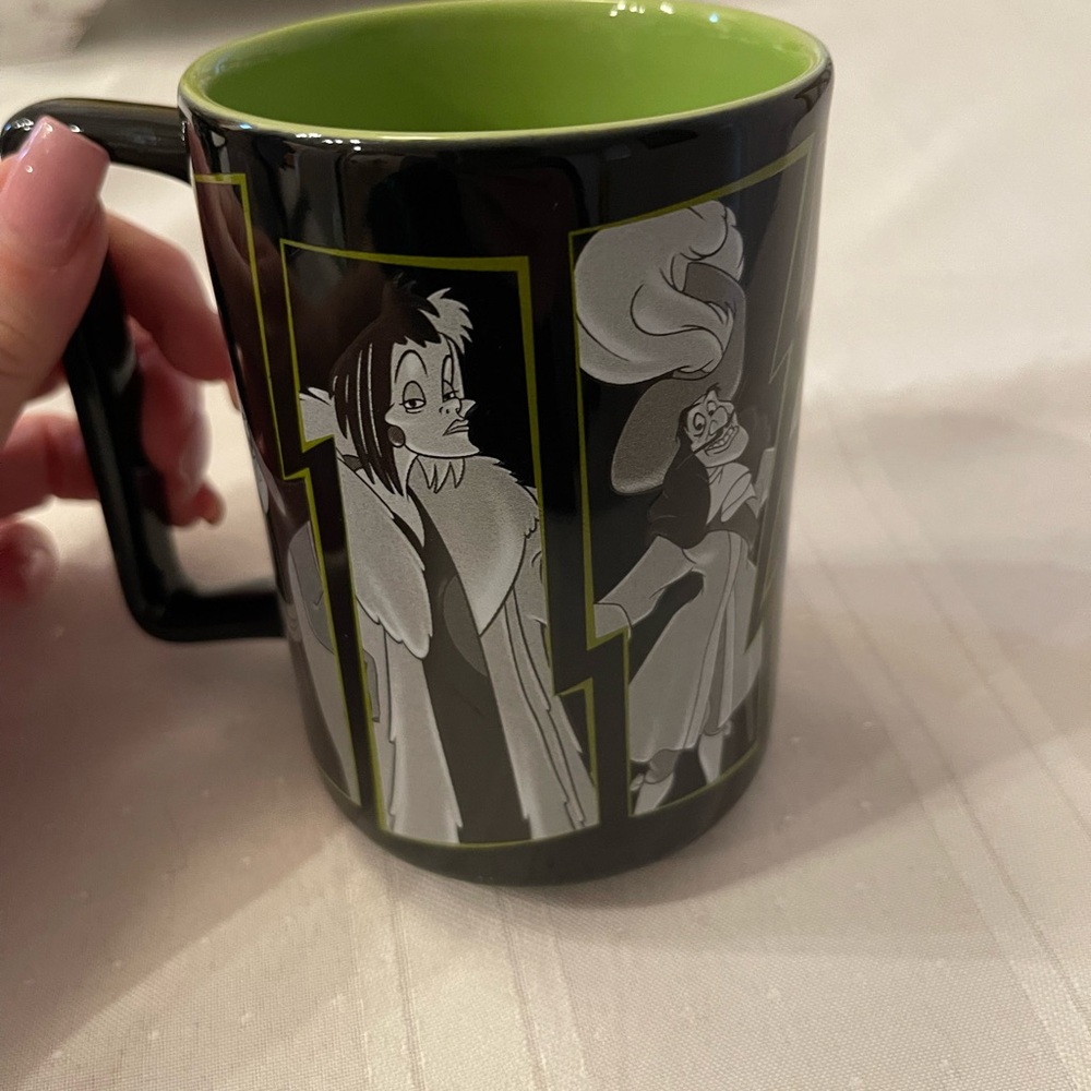 NWOT Disney Villains Coffee Mug. “You’re wicked awesome “🎉 host pick 🎉 - Picture 2 of 7